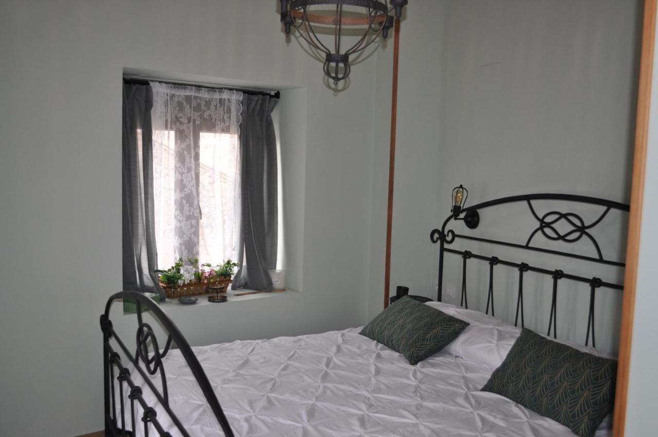El Rincon Secreto De Gredos Especializada En Celiaquia Y Diabetes Y Jacuzzi Guest House Tormellas Exterior photo